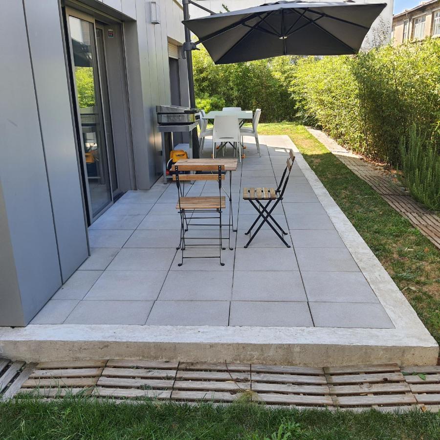 Suite Parentale du Centre-Ville: Verdure et Tranquillité Bordeaux Exterior photo